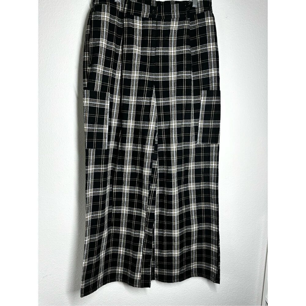 Forever 21 Plus Black & White Flannel Grommet Cargo Pocket Pants Plus Size 0X